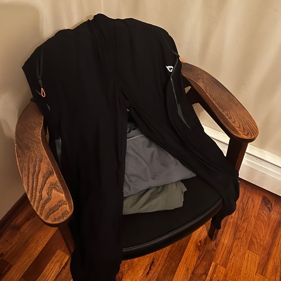 3 Pairs of Baleaf women’s hiking pants - Picture 3 of 6